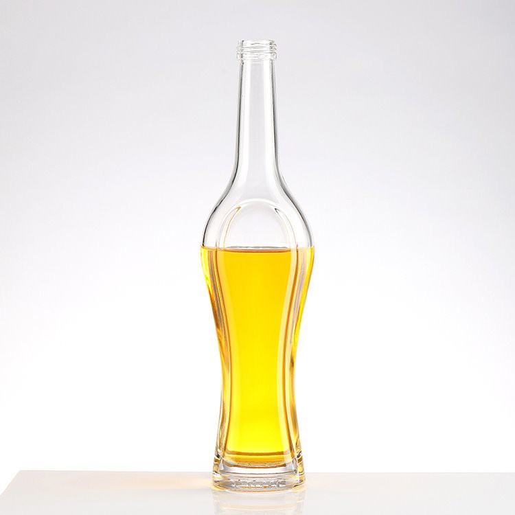 screw cap whiskey glass bottle