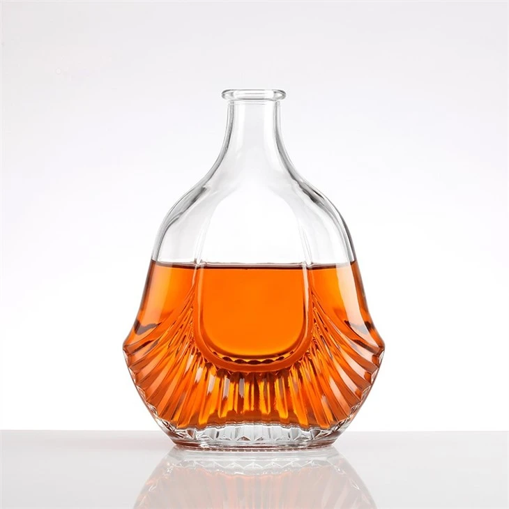 1000 ml tühjad alkoholipudelid