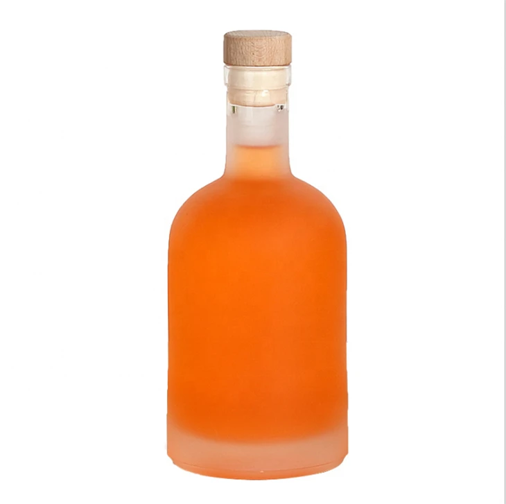 700ml Frosted Vodka Glass Bottle With Cork